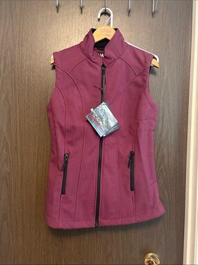 NWT Powder River Women’s  Softshell Vest